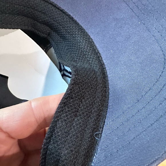 NWT! Mercedes-Benz Sueded Cap Navy - Picture 8 of 10